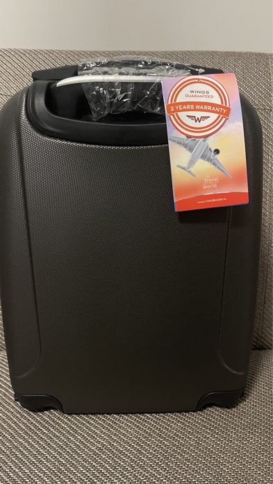 Чемодан    Wings