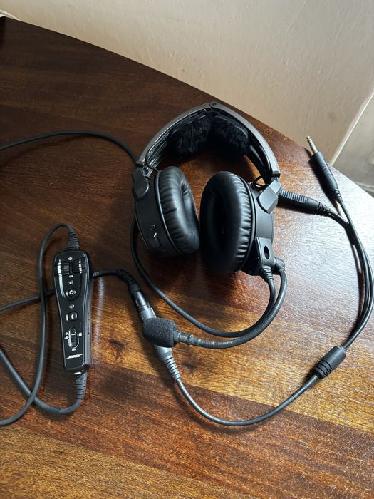 Bose A20 sluchawki lotnicze ANR