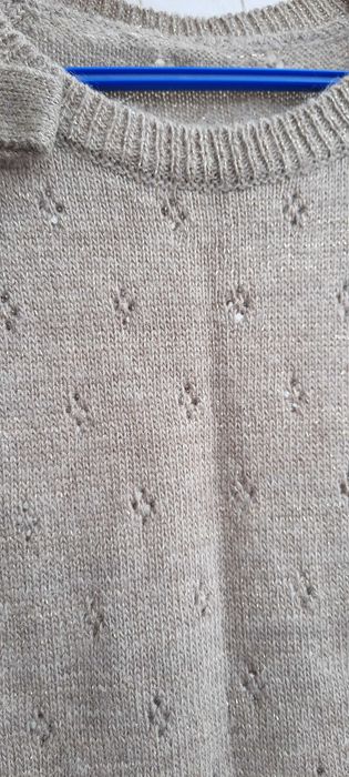 sweterek z złotą nitką roz M