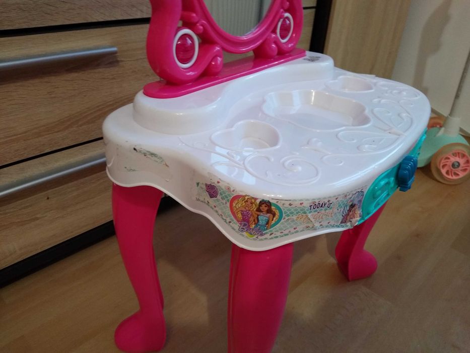Toaletka dziecięca interaktywna Barbie