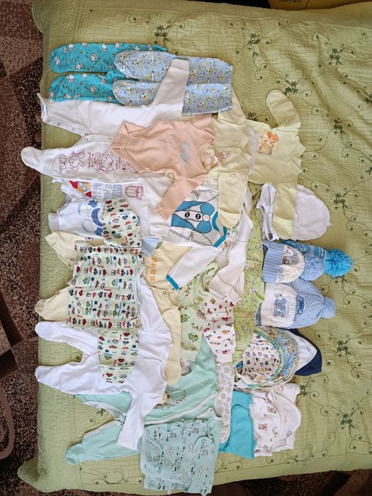 Одяг для новонароджених чоловічки, боді, набір трійка. Пакет одягу.