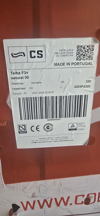 Palete de telha lusa Coelho da Silva