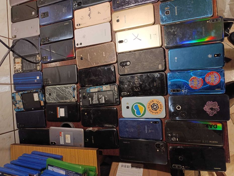 Mix Telefonów Nowszych Oppe, Relme, Xiaomi, Samsung