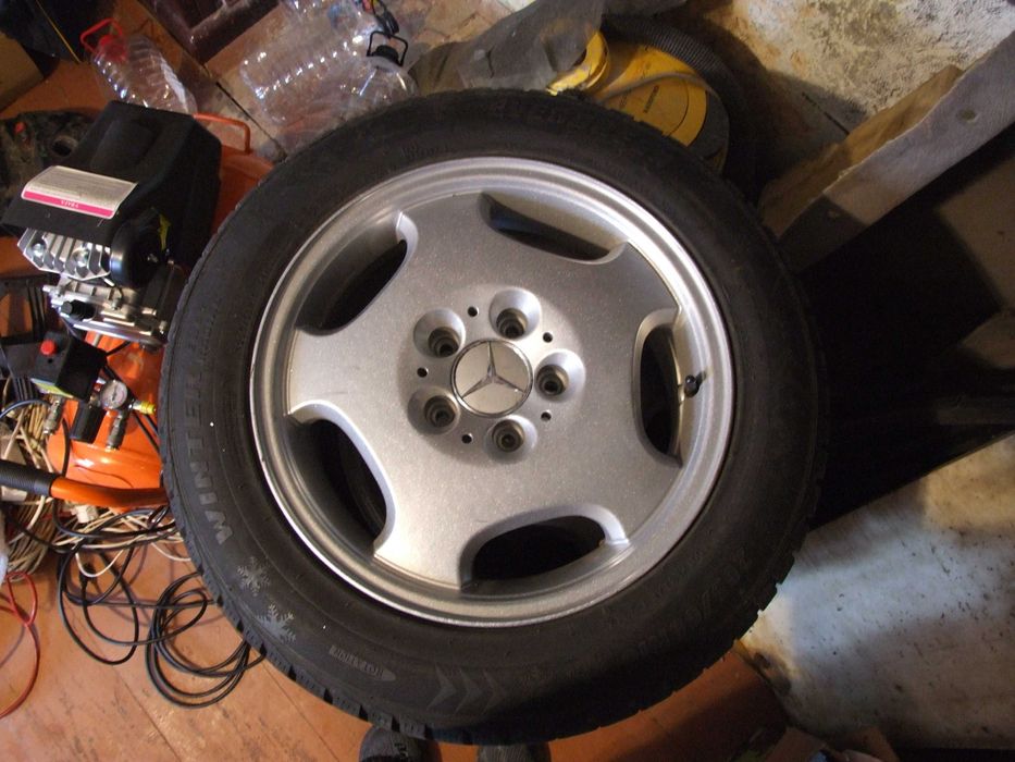 Диски з резиною на Мерседес