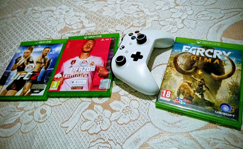 Xbox one X 1TB  Idealny Stan