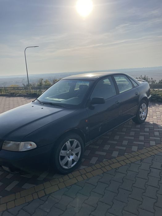 авто audi a4 1.6 бенз