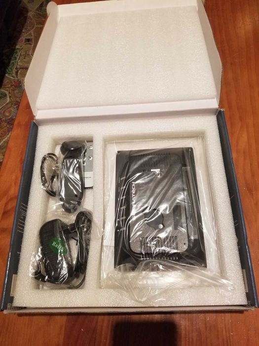Moldura Digital da SUPRATECH, nova, memória de 128MB, LCD-TFT 7" 16:9