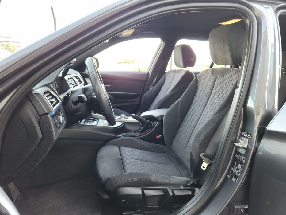 BMW 320d PackM Auto 96 MIL KMS