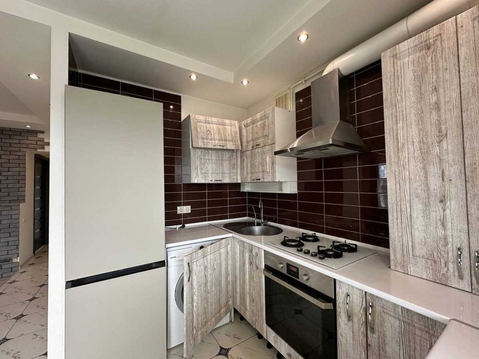 Продаж квартири 58м² з меблями та технікою. Євроремонт.