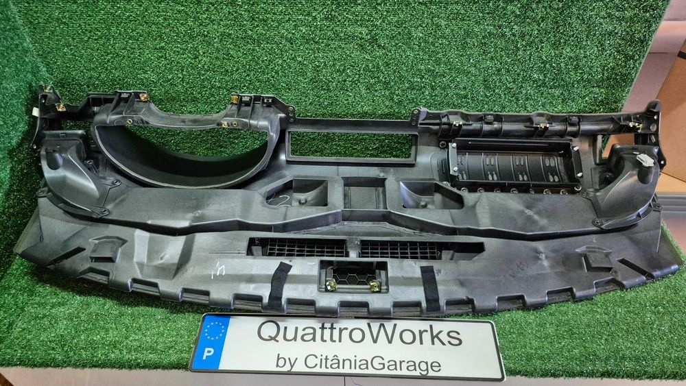 Tablier Original Preto Audi A4 B6 B7 8E Ref. 8E1857033A em Excelente Estado