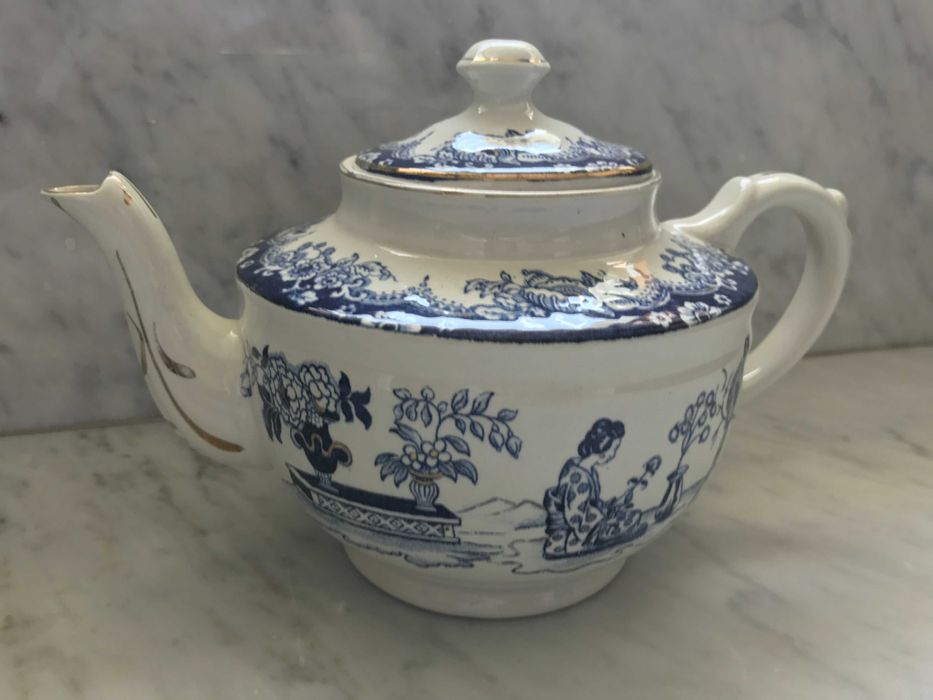 Antigo serviço de cha da Fábrica de Sacavém