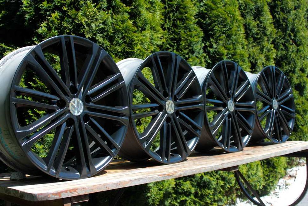5x112 17 cali VW Passat Arteon Golf Jetta Beatle Caddy EOS Scirocco CZARNE