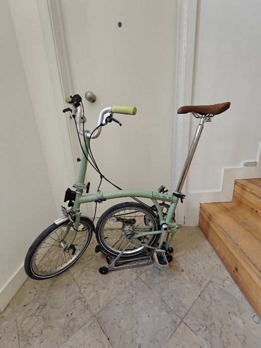 Vendo bicicleta dobrável Brompton guiador M de 3 velocidades