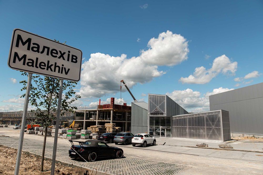 Оренда дерев'яного складу 291 м² у Львові.  Логістичний центр PERETYN