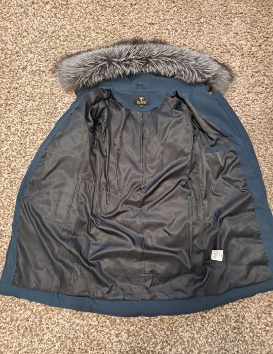 Зимова куртка жіноча