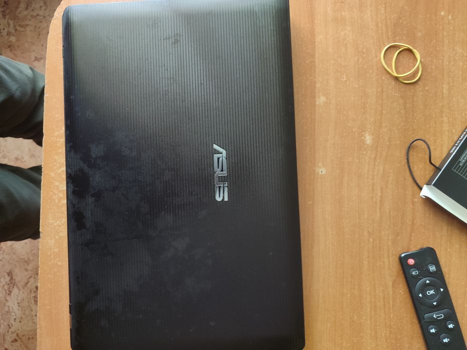 Продам ноутбук Asus, на запчасти.