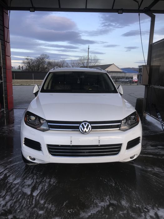 надійний та потужний Volkswagen Touareg 3 d ідеальний вибір