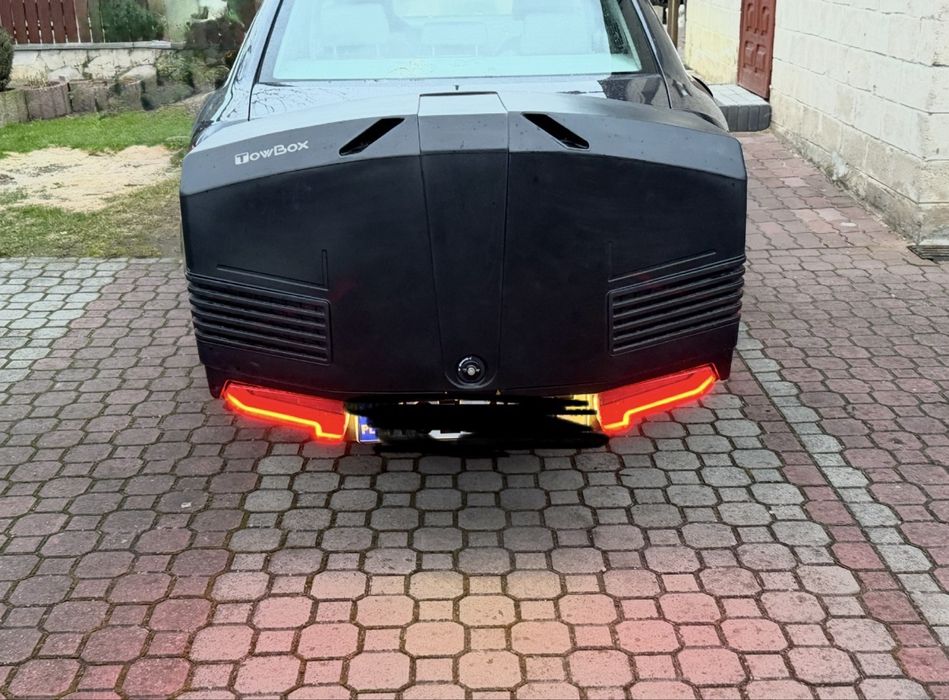Towbox V3 led - box bagażowy na hak