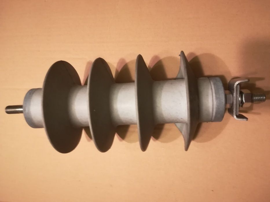 Izolator, ogranicznik przepięć średniego napięcia 18kV ASM 18N -APATOR
