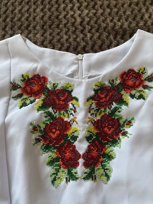 Плаття вишите бісером