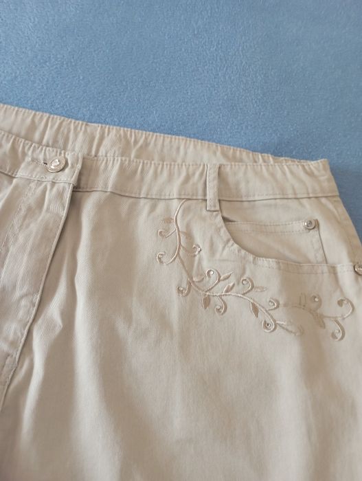 Spodnie letnie damskie rozm.44/46 ; pas88 cm