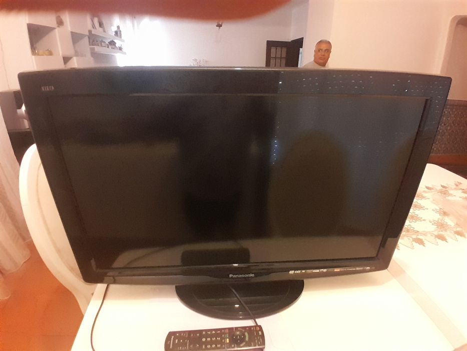 Vendo diversos plasmas e aparelhagens 75€