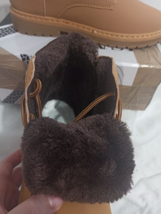 28 CM 43 Buty botki kozaki trapery camel beżowe minimalizm, na zamek ocieplane