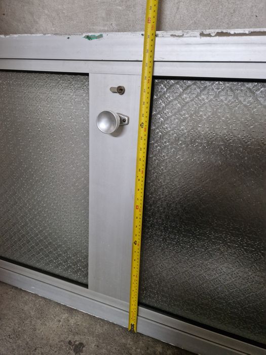 Porta em alumínio
