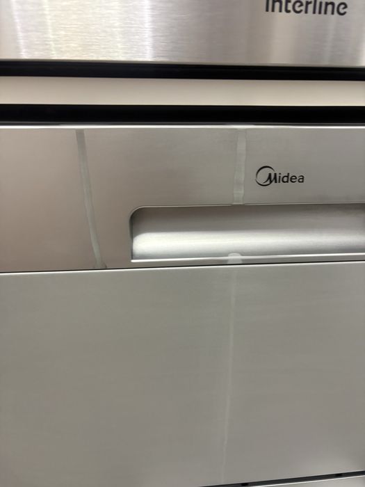 Посудомийна машина компактна  Midea MCFD55320S-C.
