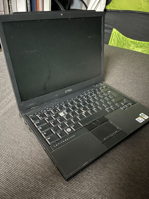Dell Latitude e4300