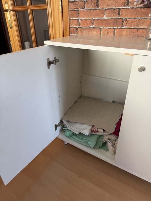 Movél lacado a branco como novo