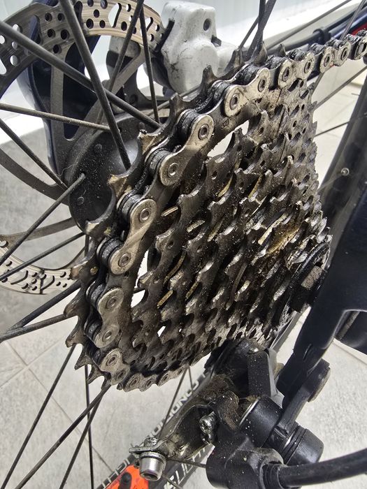 Bicicleta suspensão total