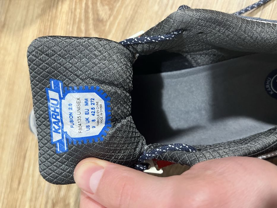 кросівки Karhu Fusion 2.0 Розмір 42(27 см.)