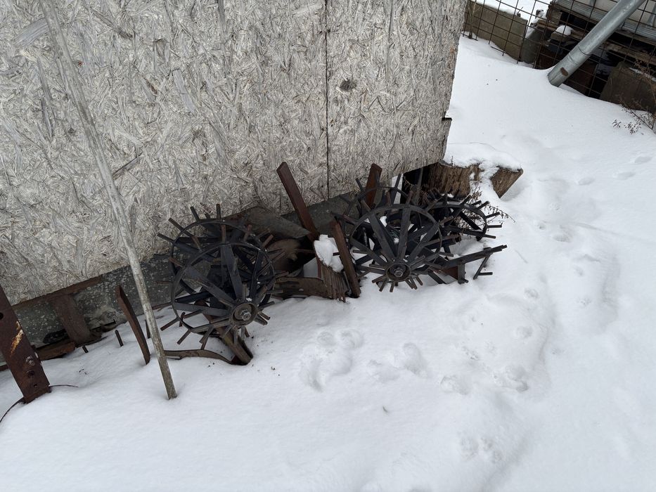 Минитрактор ДонФен 244 продам вместе с навесным оборудованием.