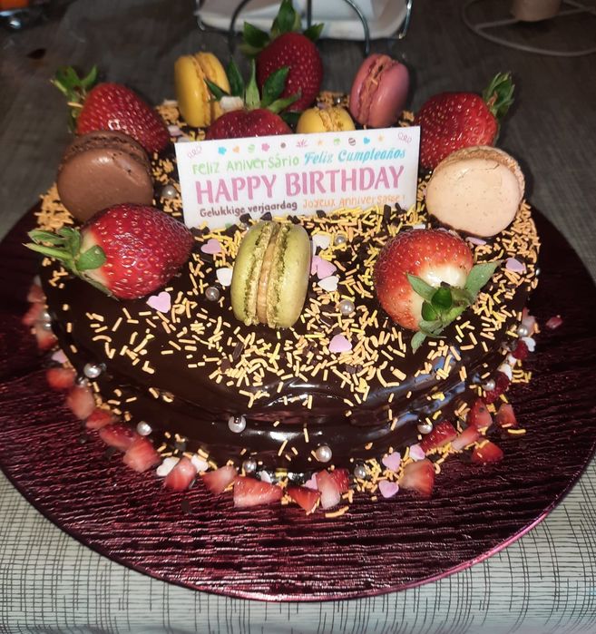 Bolos caseiros personalizáveis - Feitos no dia