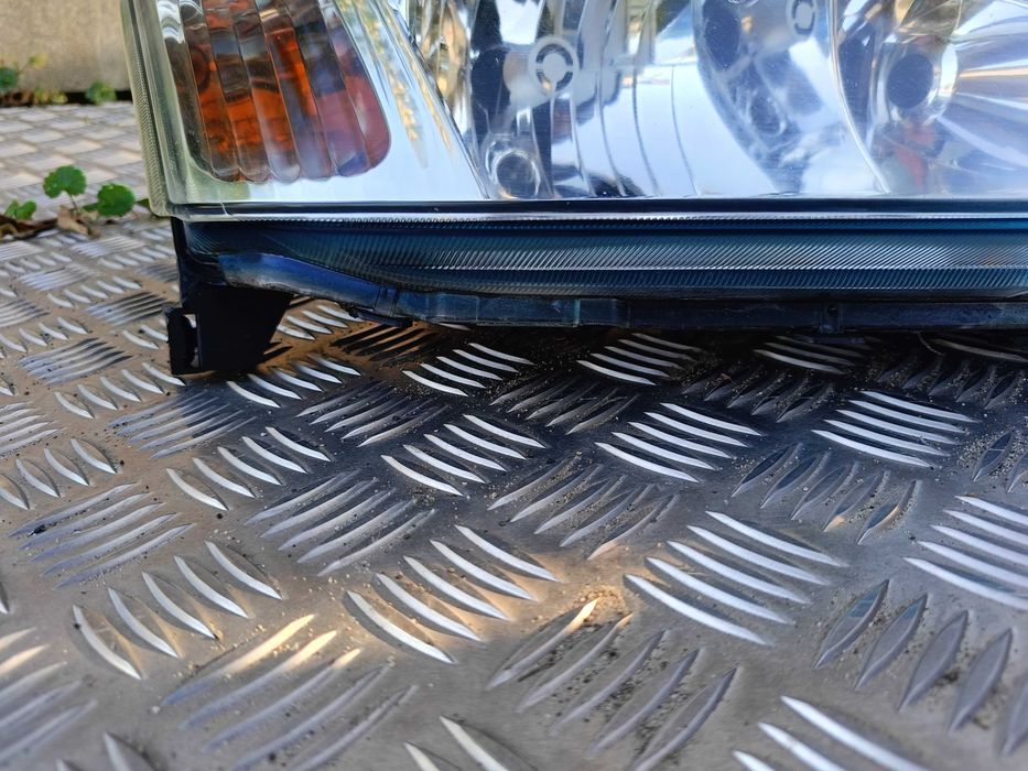 Lampa Prawy Przód Toyota Corolla E12 / Oryginał / Europa