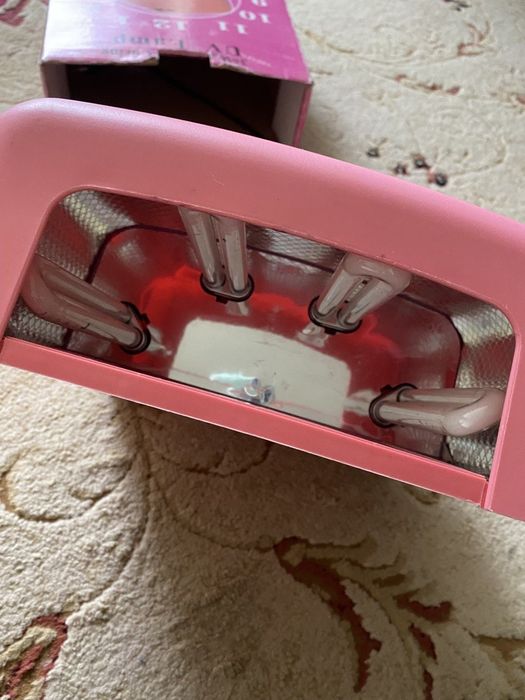 Лампа для манікюру