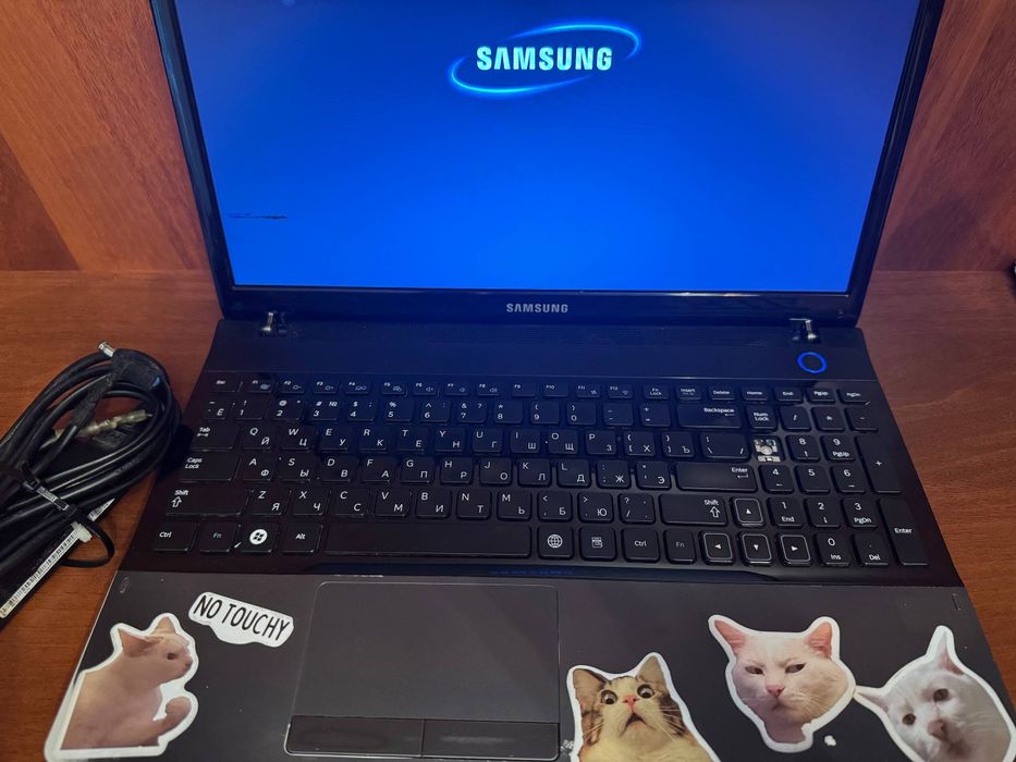 Samsung np 300 e5x
