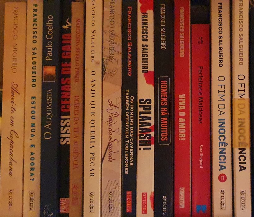 Vendo vários livros