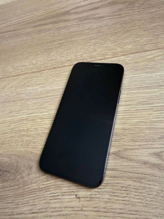Продам Iphone 12 pro у кольорі Graphite