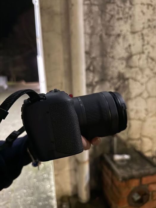 Kit Máquina Fotográfica CANON EOS RP + RF 24 - 105 f/4-7.1 IS STM