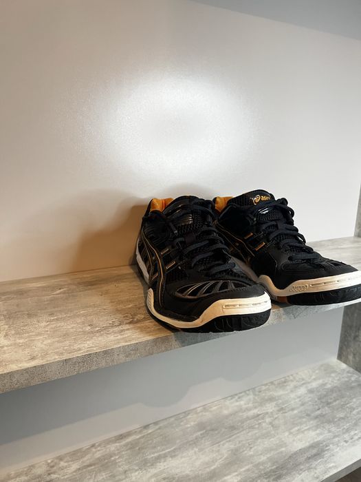 Кросівки ASICS Gel-Blade 3 – чорні з жовтими акцентам