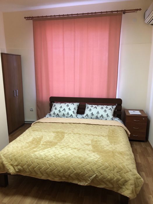 Хостел PERRON м. Південний вокзал, койко-місця та окремі кімнати люкс