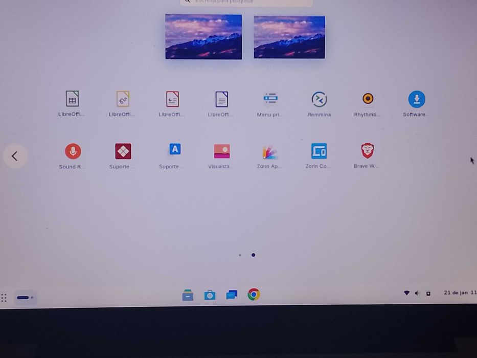 MacBook pro com instalação Linux zorin 18