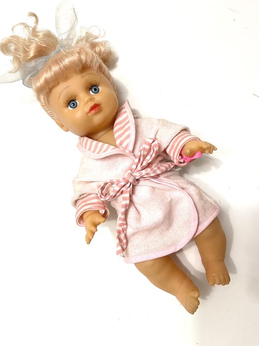 Кукла в халате