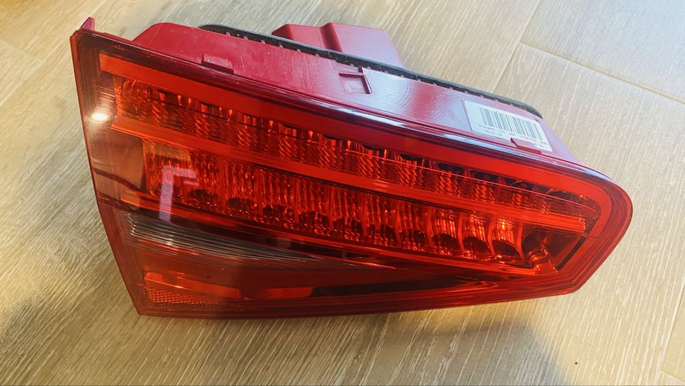Продам заднии стопы для Audi a4 b8