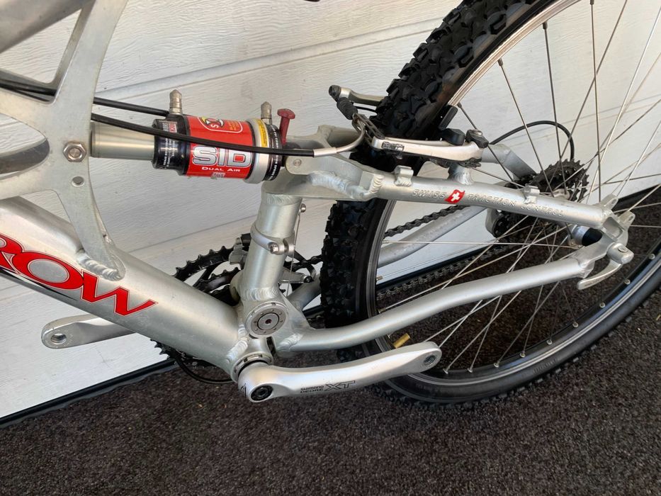 Rower Arrow Sirius Red Racing Shimano Deore XT Rock Shox SID Ritchey