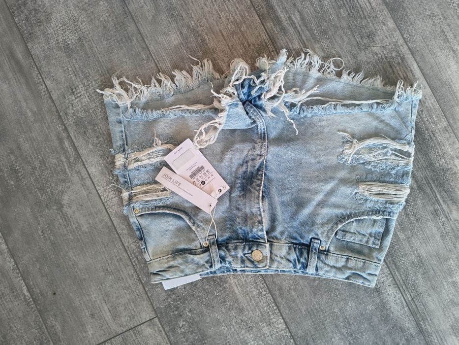 Nowe szorty Bershka M