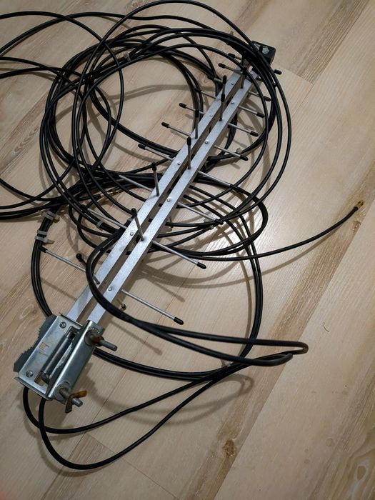 Antena kierunkowa LTE 4G internet długi kabel