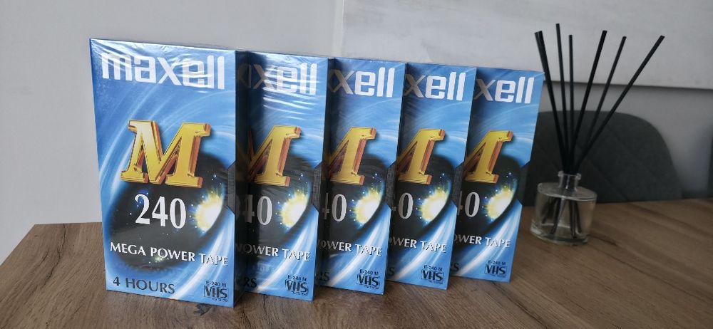 5x nowe. kaseta VHS  Maxell, model E-240M pakiet